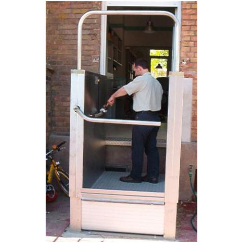 PLATAFORMA SALVAESCALERAS VERTICAL PLUS