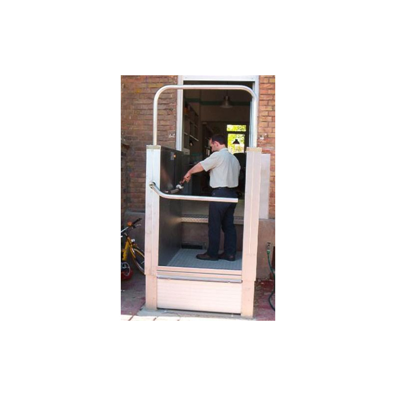 PLATAFORMA SALVAESCALERAS VERTICAL PLUS